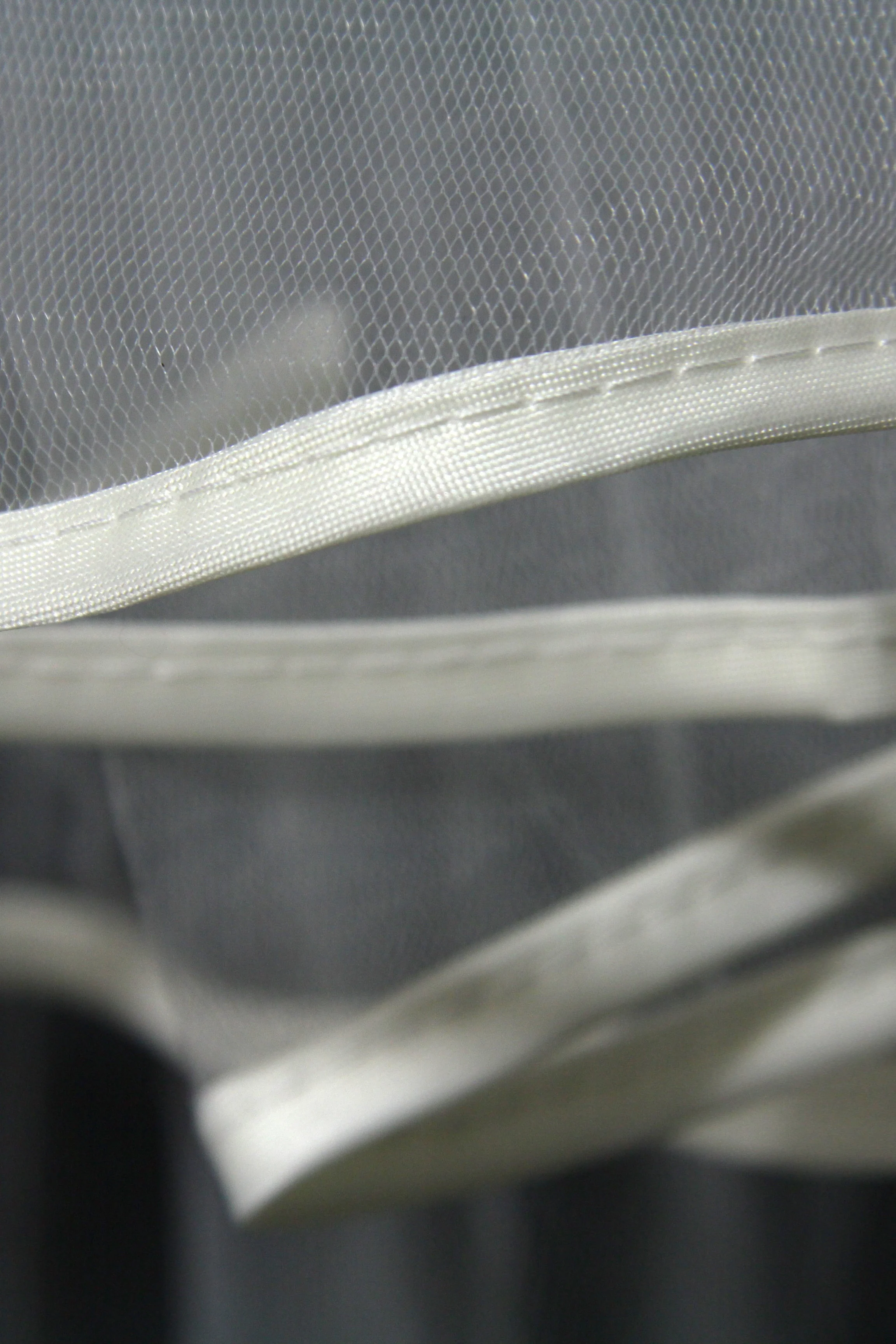 Dominic Trendy Wedding Veils - Image 3