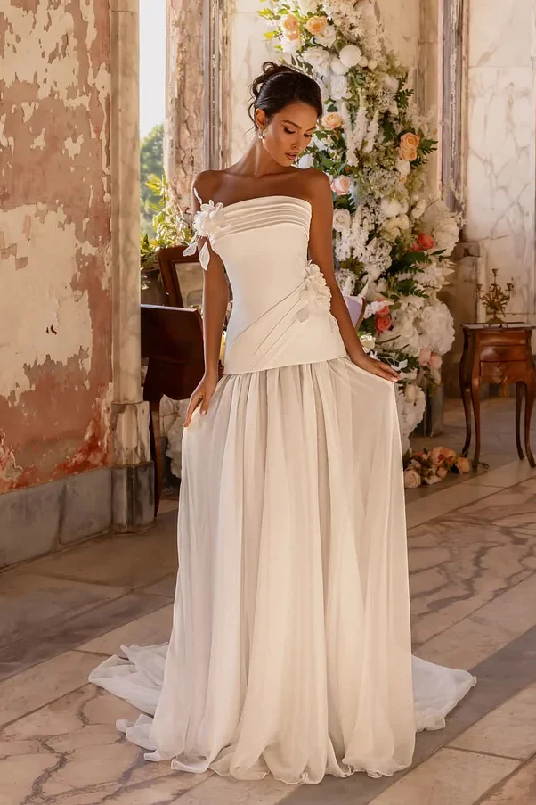 Dreamy White Strapless Sleeveless Chiffon Prom Dress A-Line Lace-Up Back With Flower - Image 2