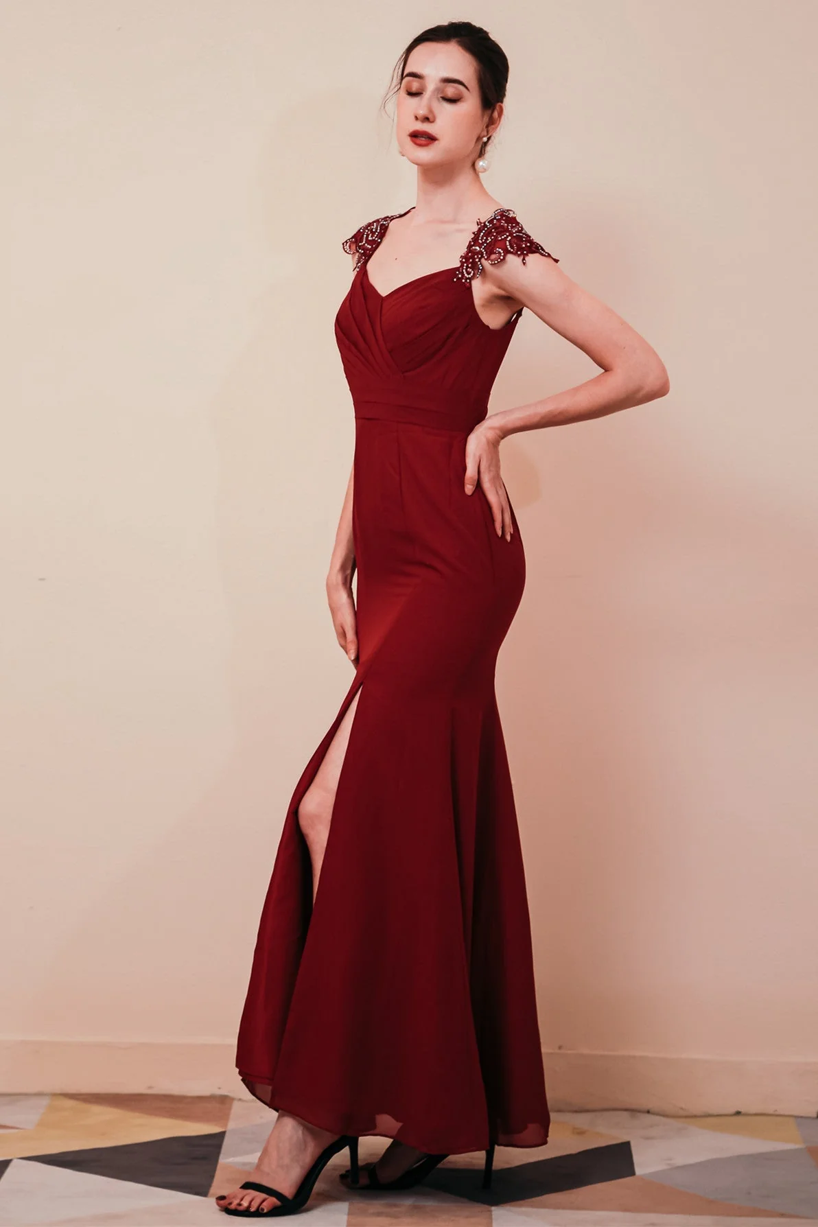 Burgundy Beaded Cap sleeves Chiffon Column Evening Dress - Image 3