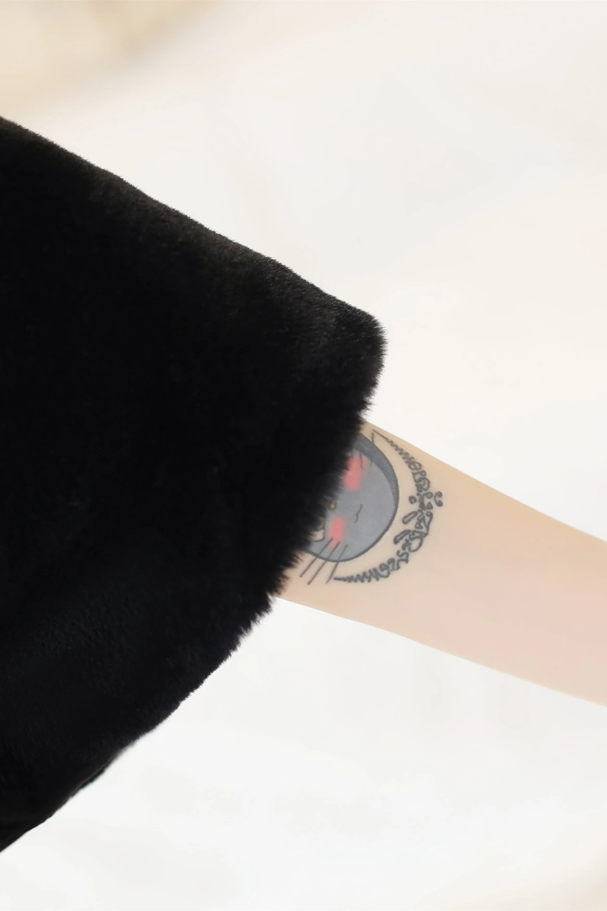 Elegant Black Korean-Style Mink Cashmere Outerwear Winter Wedding Warmth Coat - Image 7