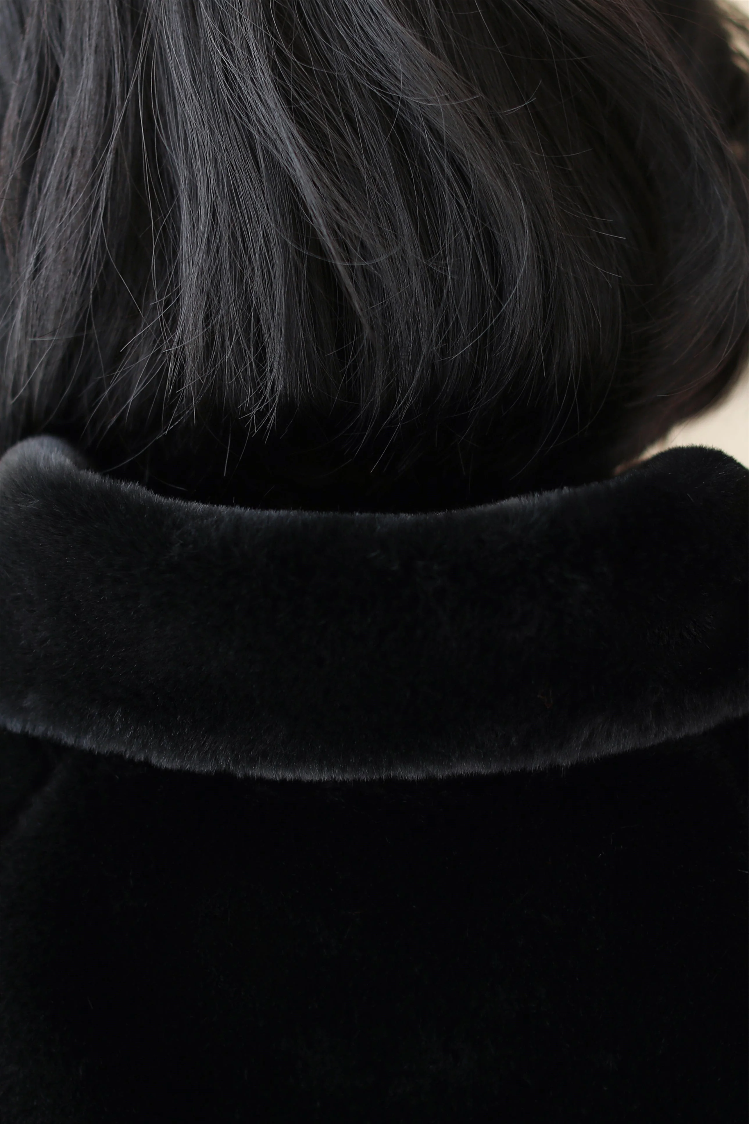 Elegant Black Korean-Style Mink Cashmere Outerwear Winter Wedding Warmth Coat - Image 8