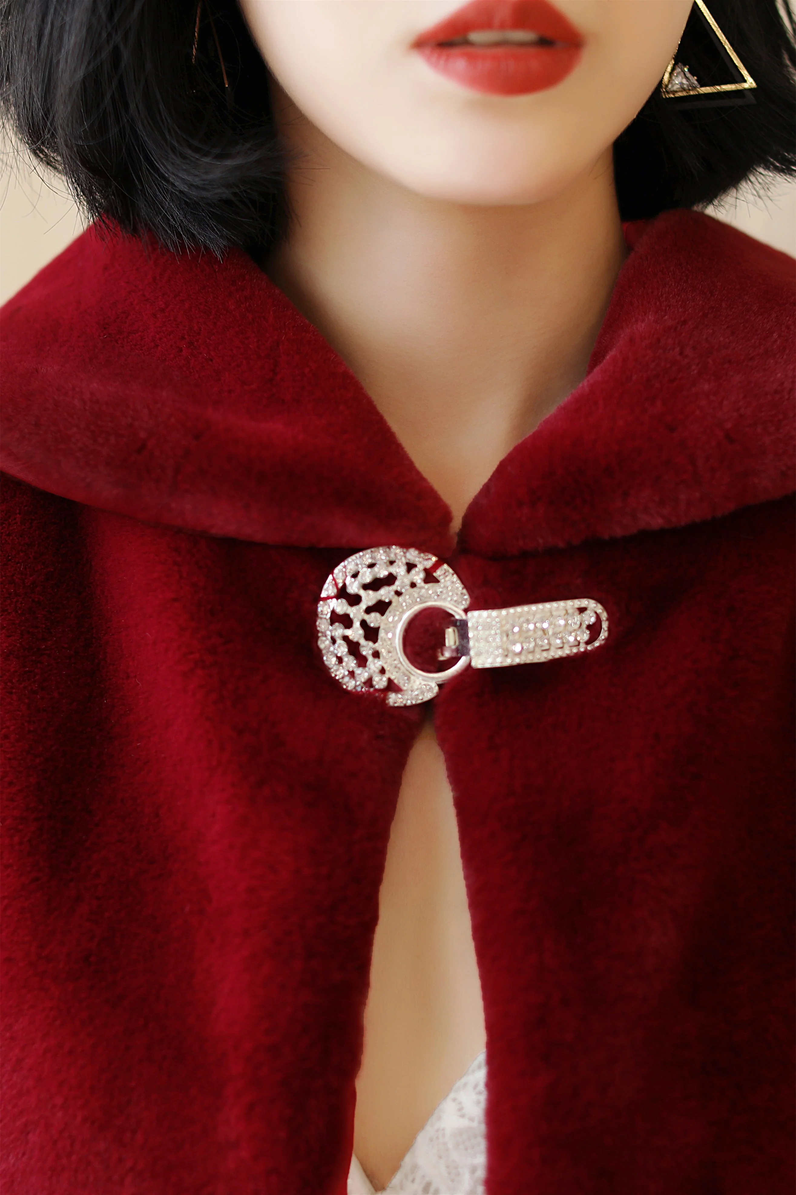 Elegant Burgundy Korean-Style Mink Cashmere Outerwear Winter Wedding Warmth Coat - Image 4