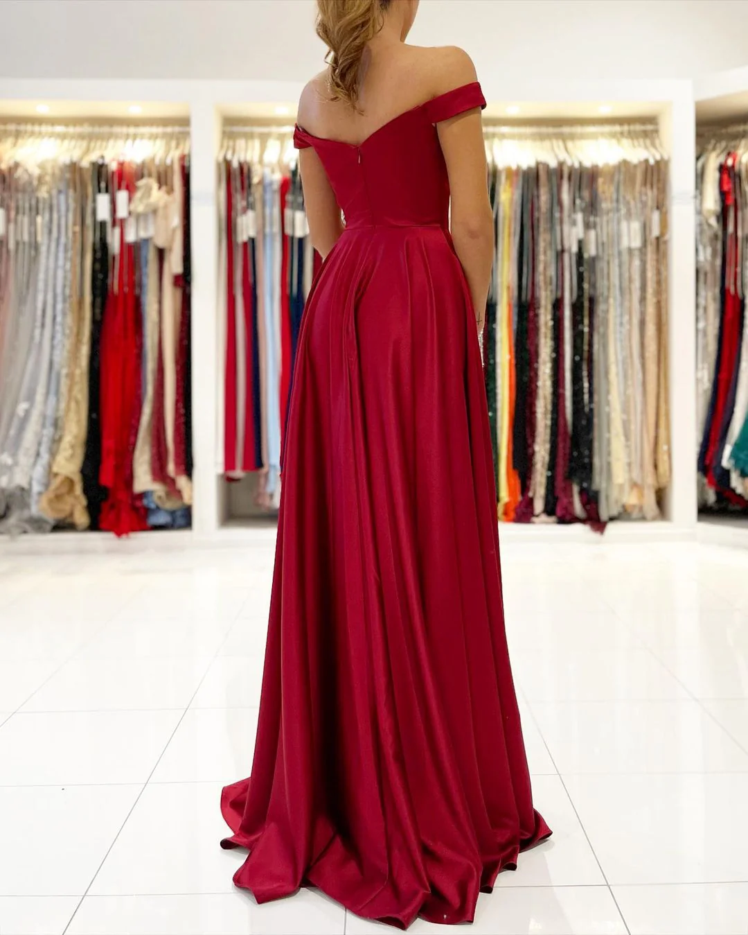 Elegant Burgundy Off-the-Shoulder Prom Dress Long With Split - Image 2