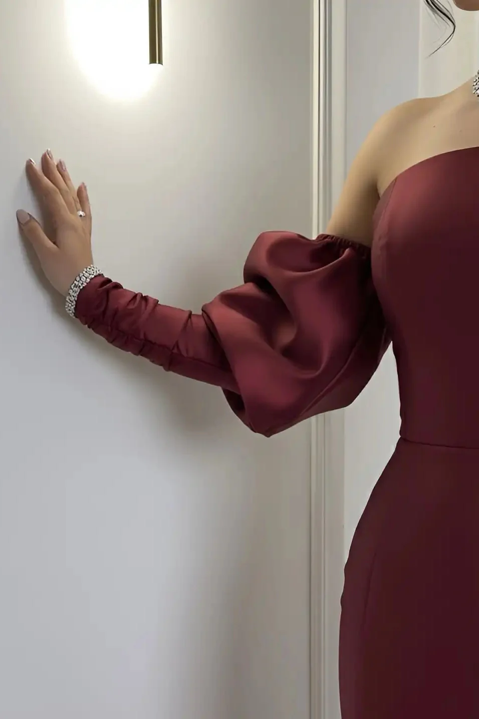 Elegant Burgundy Strapless Satin Mermaid Prom Dress Column Detachable Sleeves With Zipper - Image 5