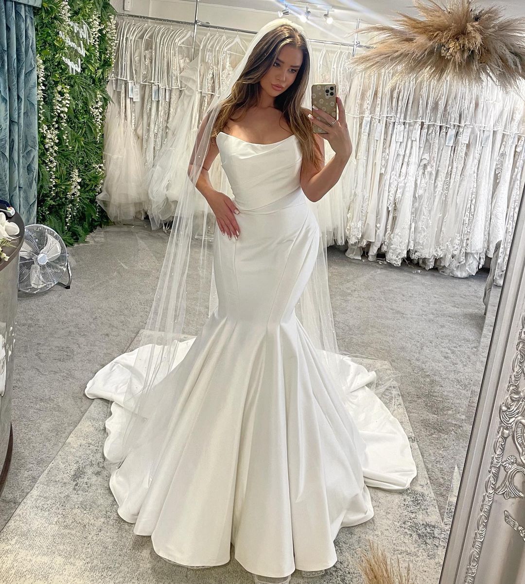 Charming Sleeveless Mermaid Wedding Dress With Ruffles Long - Image 2