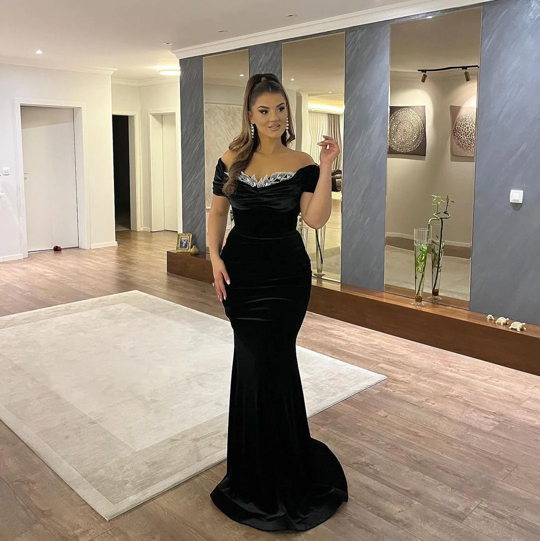Charming Sweetheart Off-The -shoulder Black Mermaid Prom Dresses with Appliques - Image 2