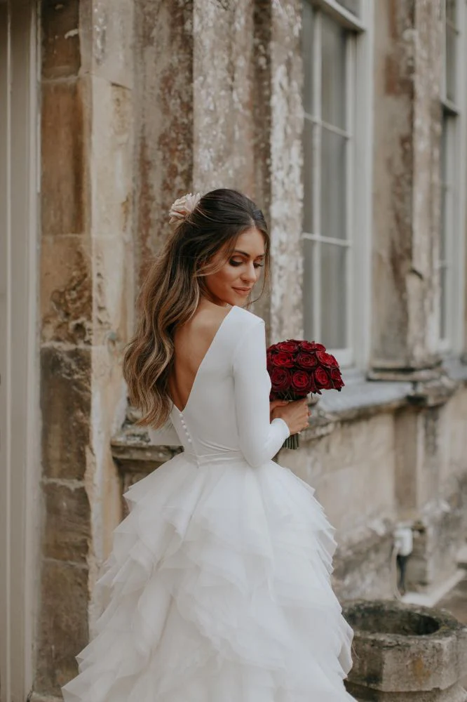 Elegant Lace Applique Wedding Dresses Sleeveless With Split - Image 3