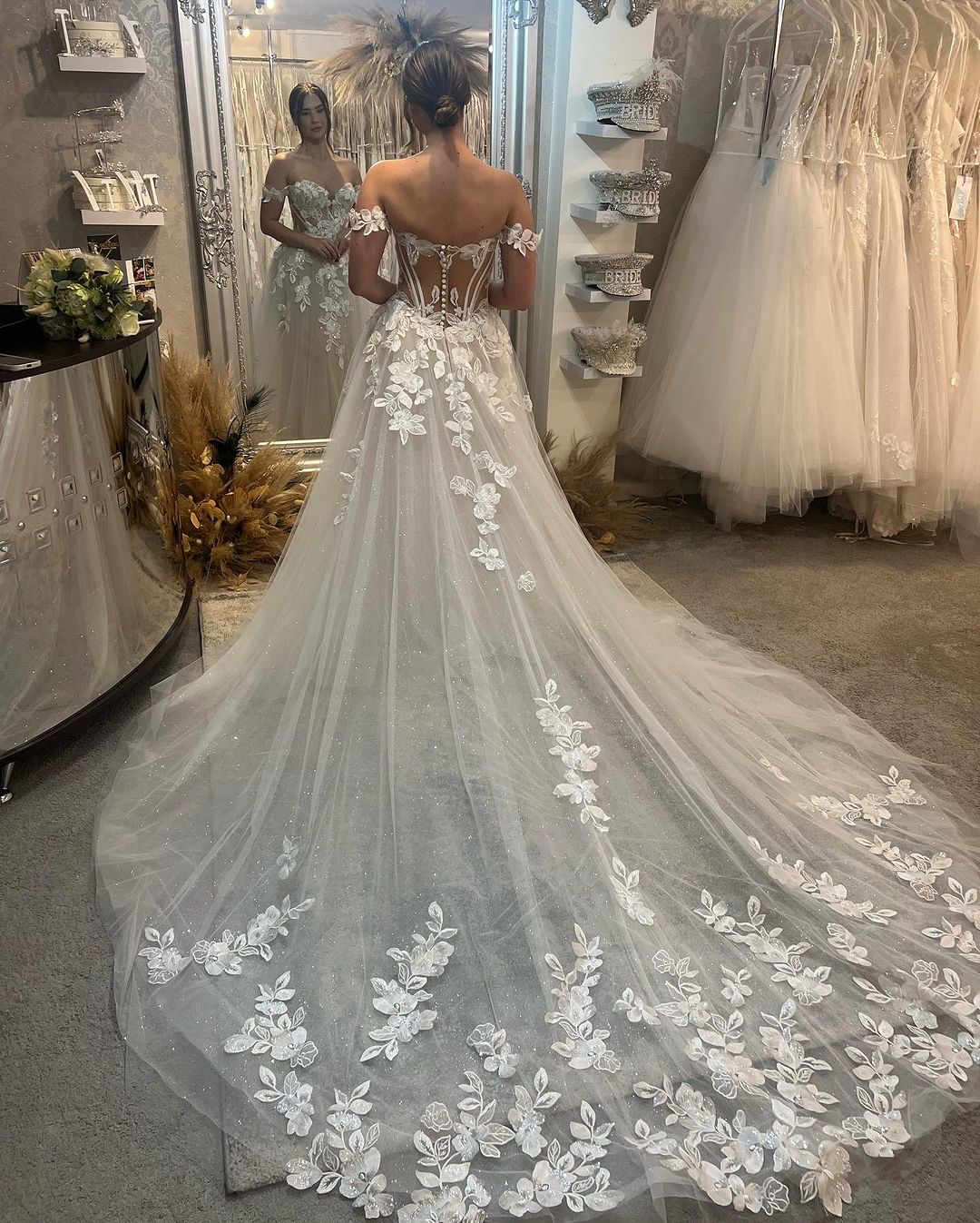 Classic Long A-line Off-the-shoulder Sweetheart Appliques Glitter Wedding Dress - Image 2