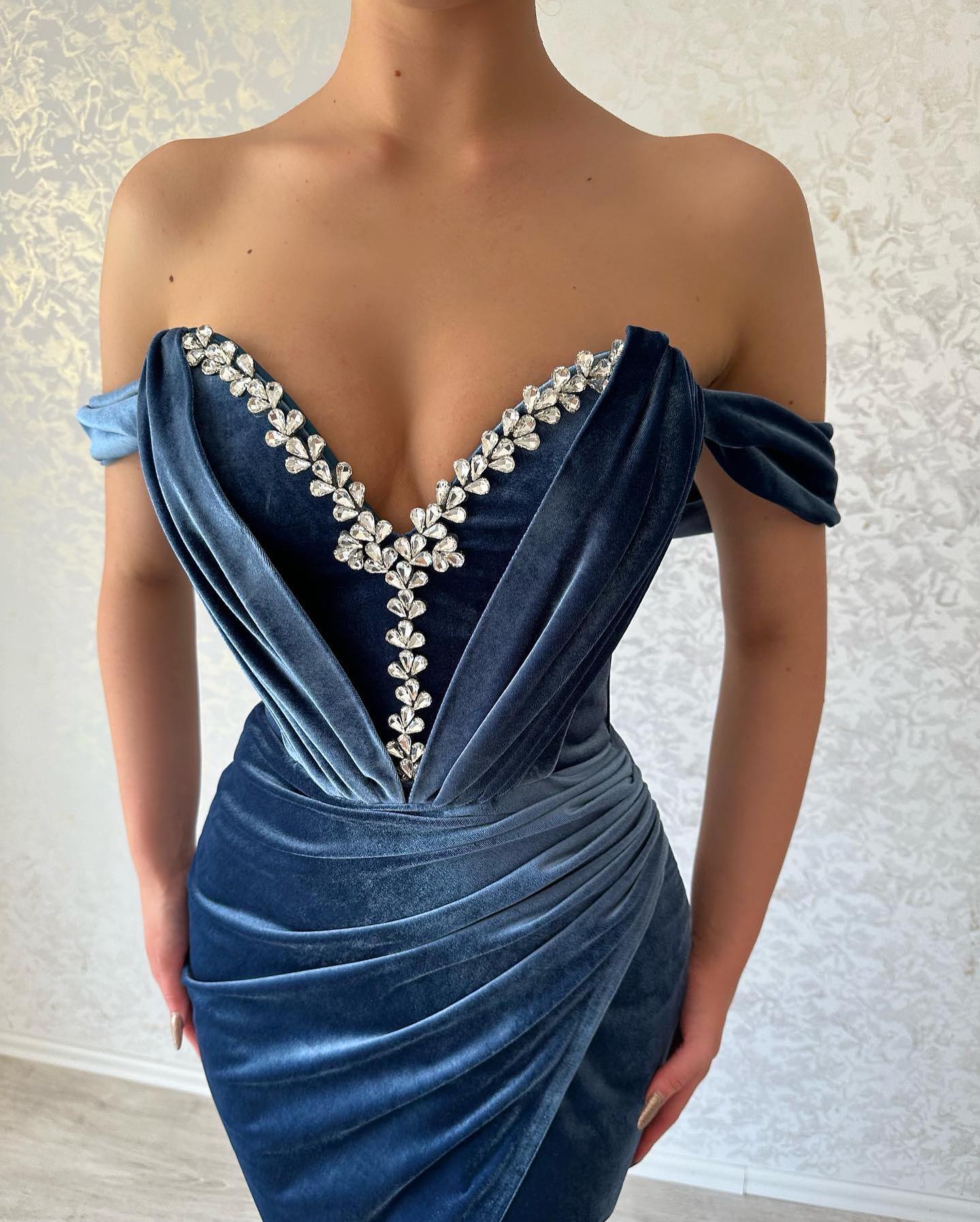 Charming Long Navy Off-the-Shoulder Ankle Length Prom Dresses Long Slit Online - Image 4