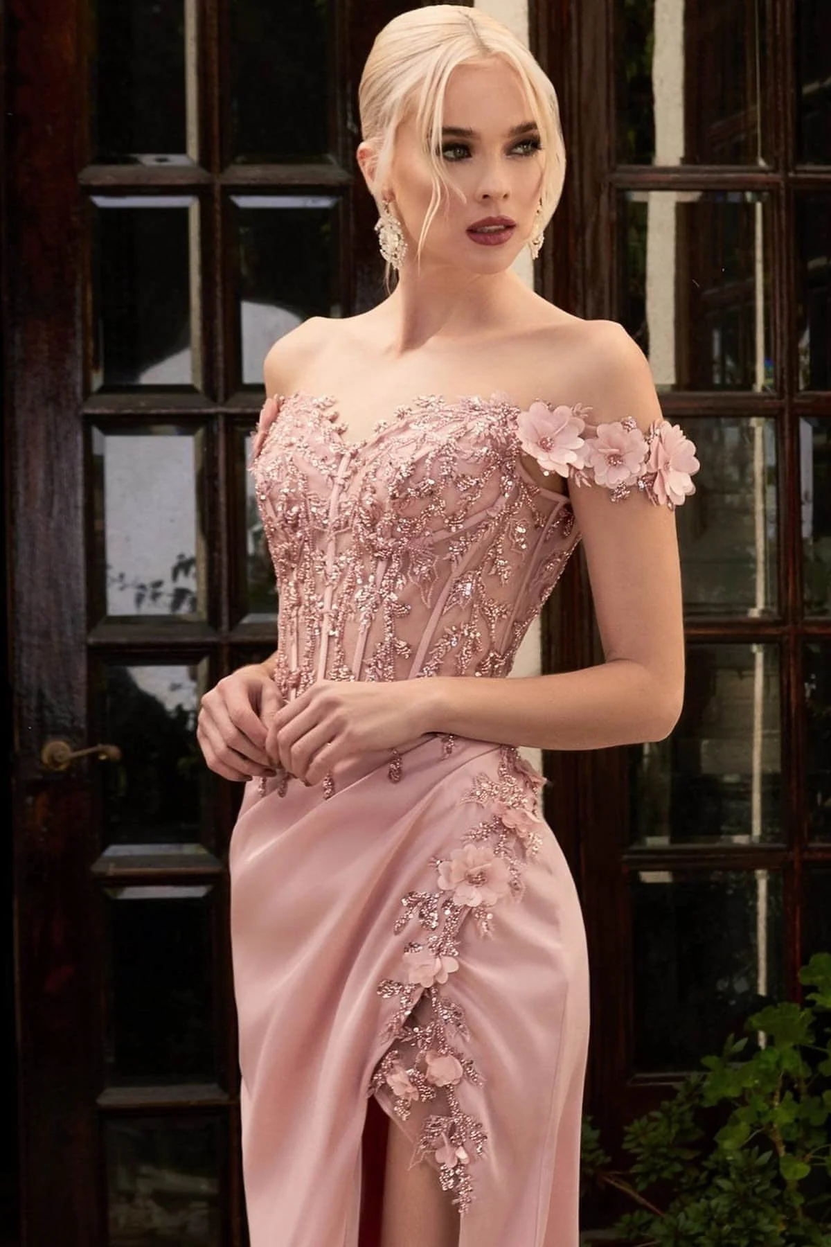Charming Off-the-Shoulder Prom Dress Appliques With Split - Image 3
