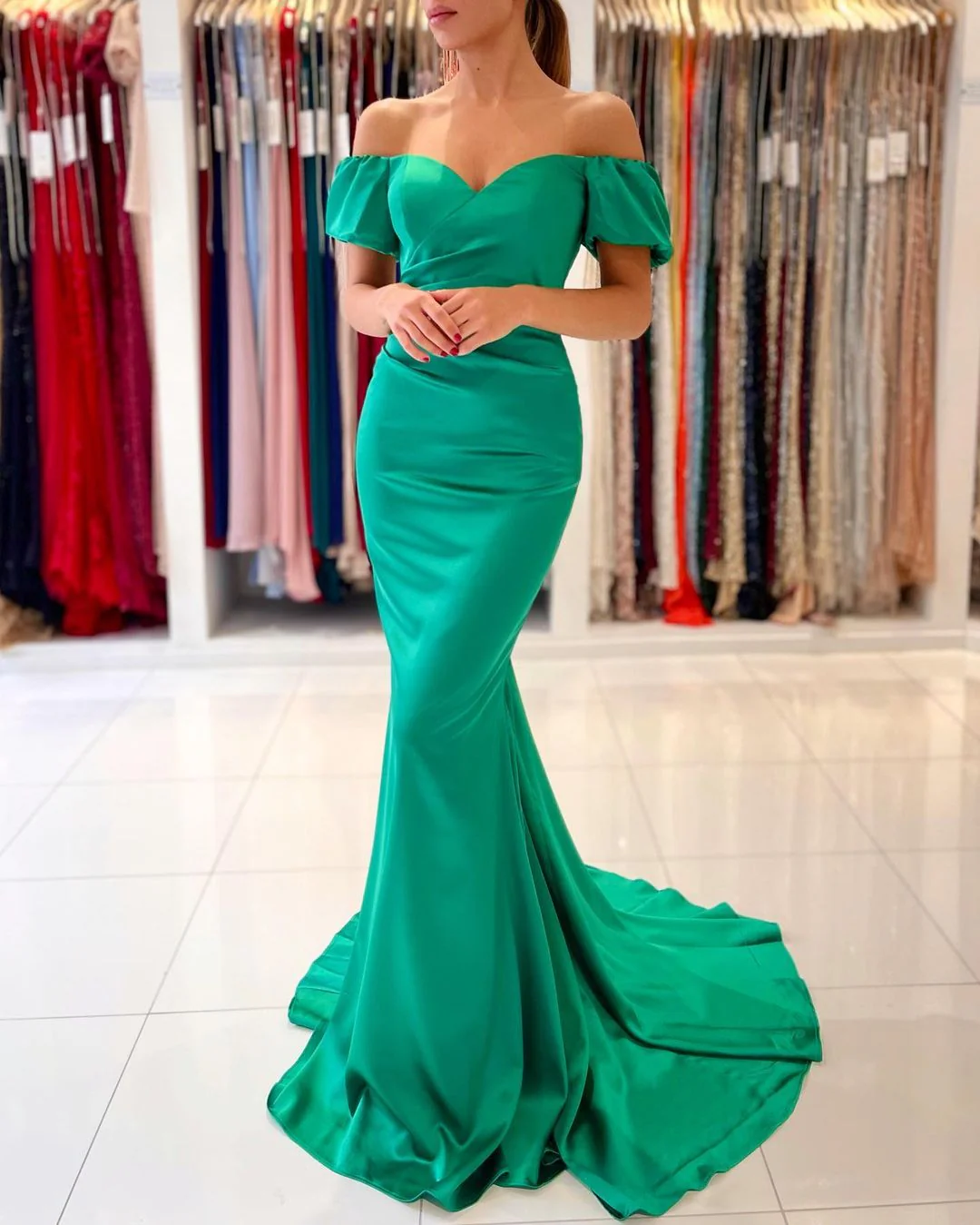 Elegant Off-the-Shoulder Green Mermaid Evening Dress Long On Sale - Image 2