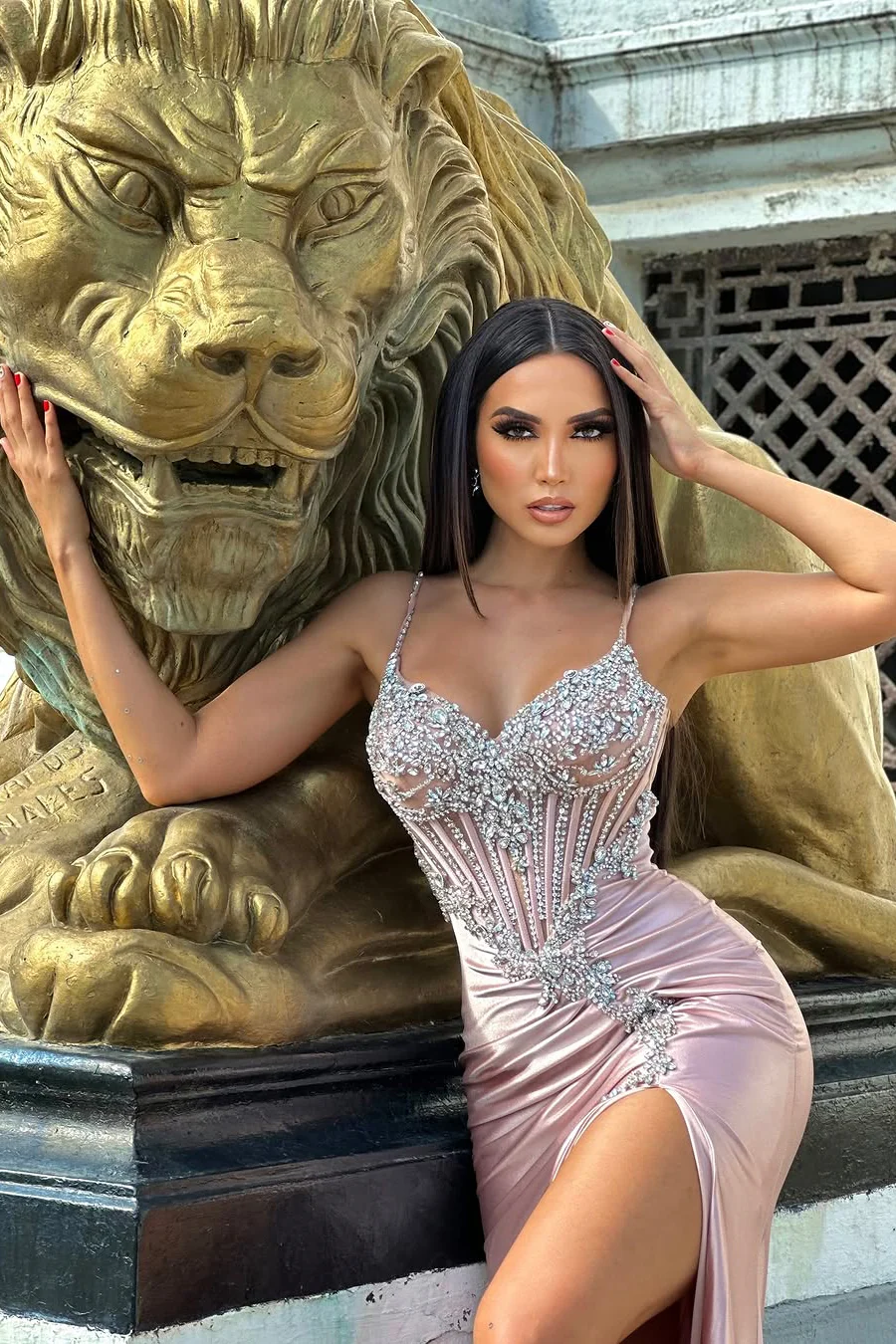 Elegant Pink V-Neck Spaghetti-Straps Sleeveless Satin Prom Dresses Mermaid Gem With High Split - Image 3