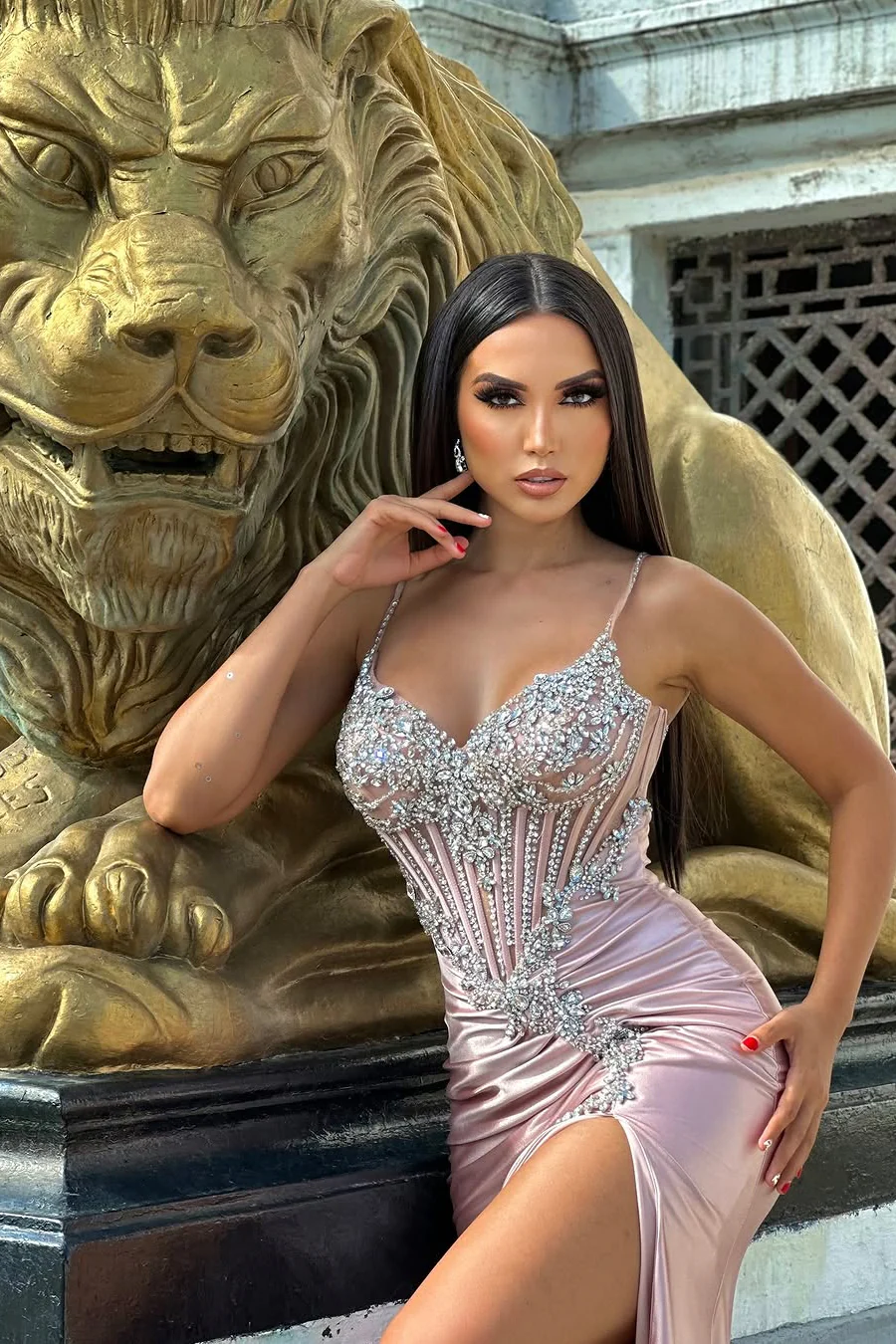 Elegant Pink V-Neck Spaghetti-Straps Sleeveless Satin Prom Dresses Mermaid Gem With High Split - Image 5