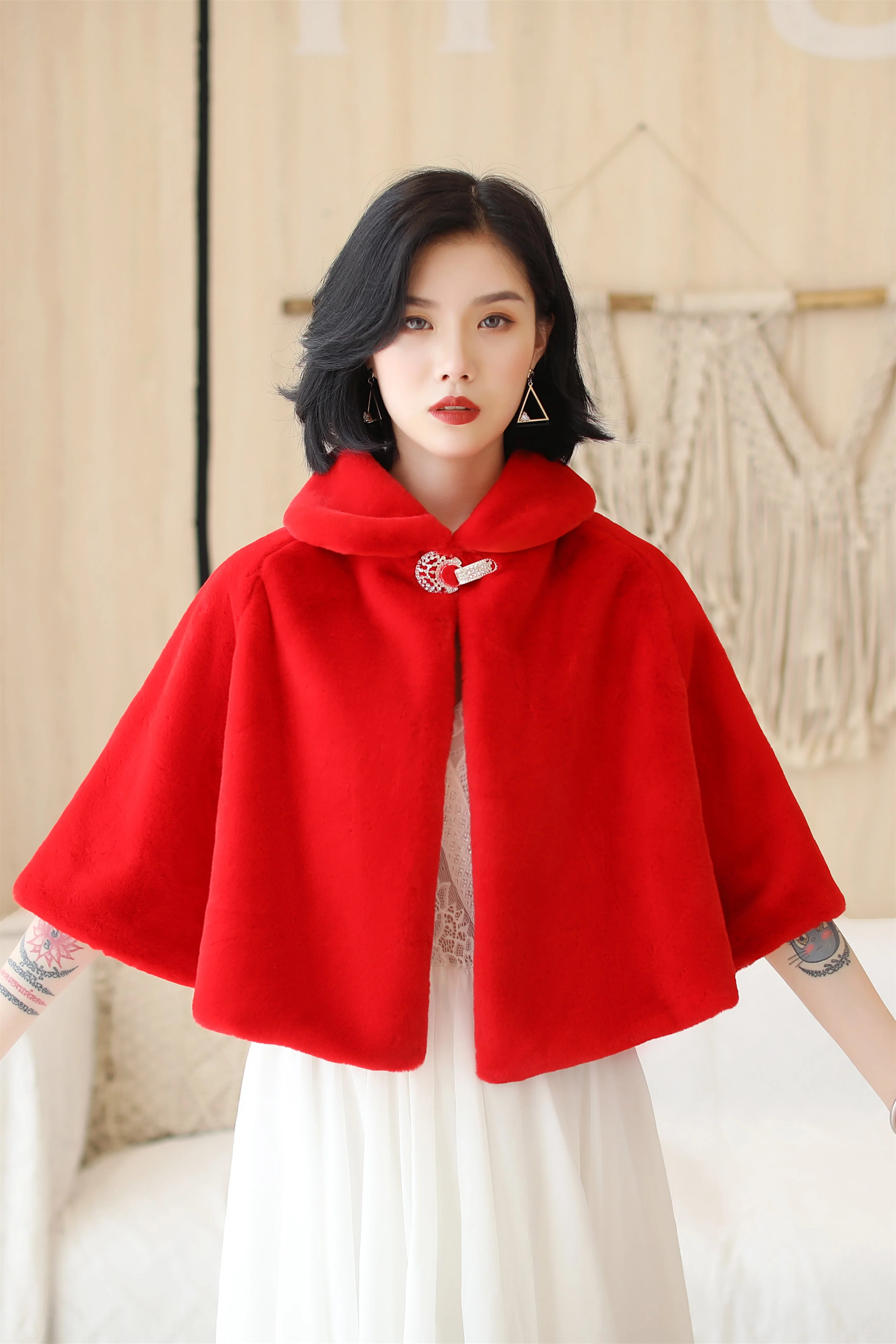 Elegant Red Korean-Style Mink Cashmere Outerwear Winter Wedding Warmth Coat - Image 3