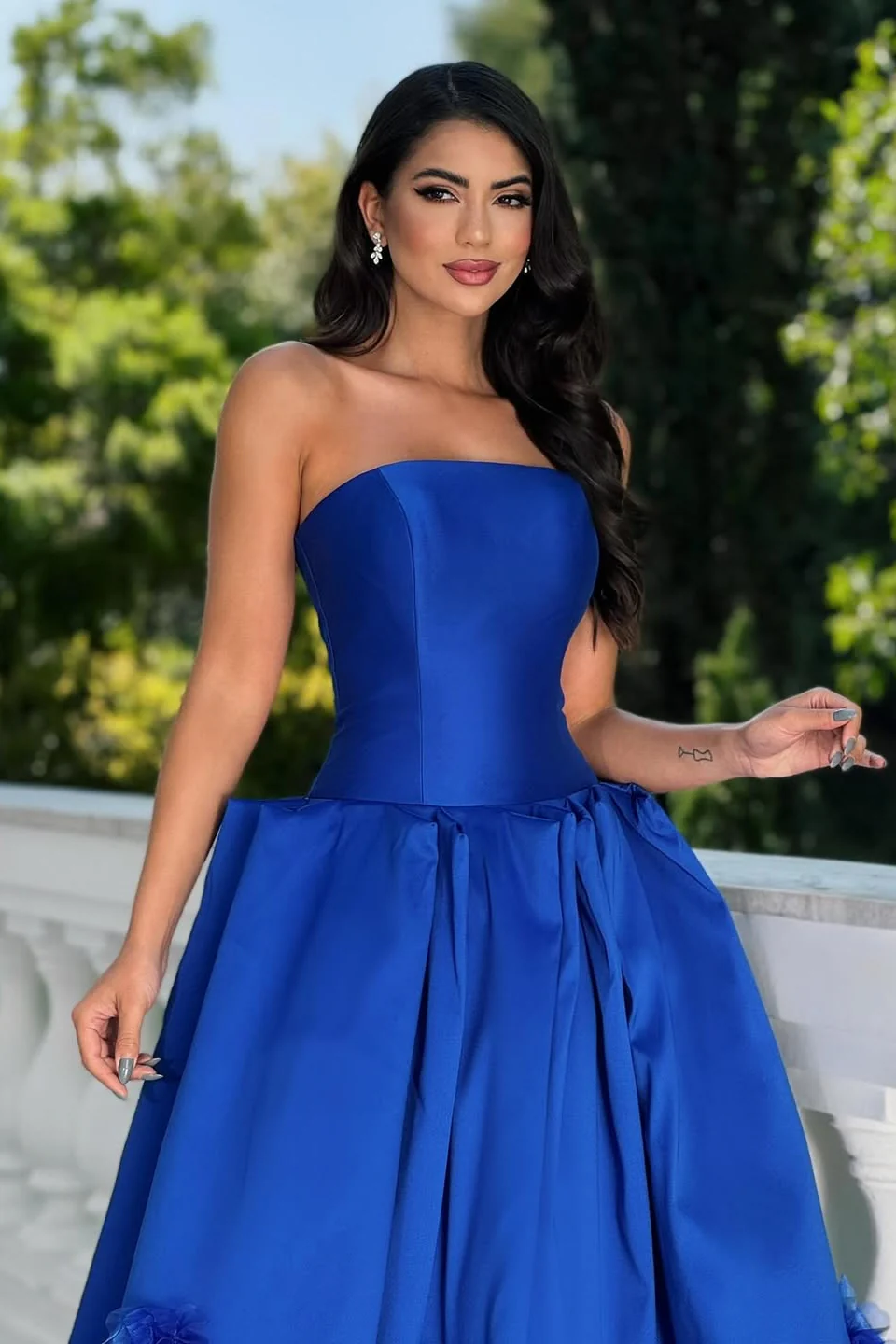 Elegant Royal Blue Strapless Sleeveless Satin Prom Dress A-Line With Zipper Flower - Image 3