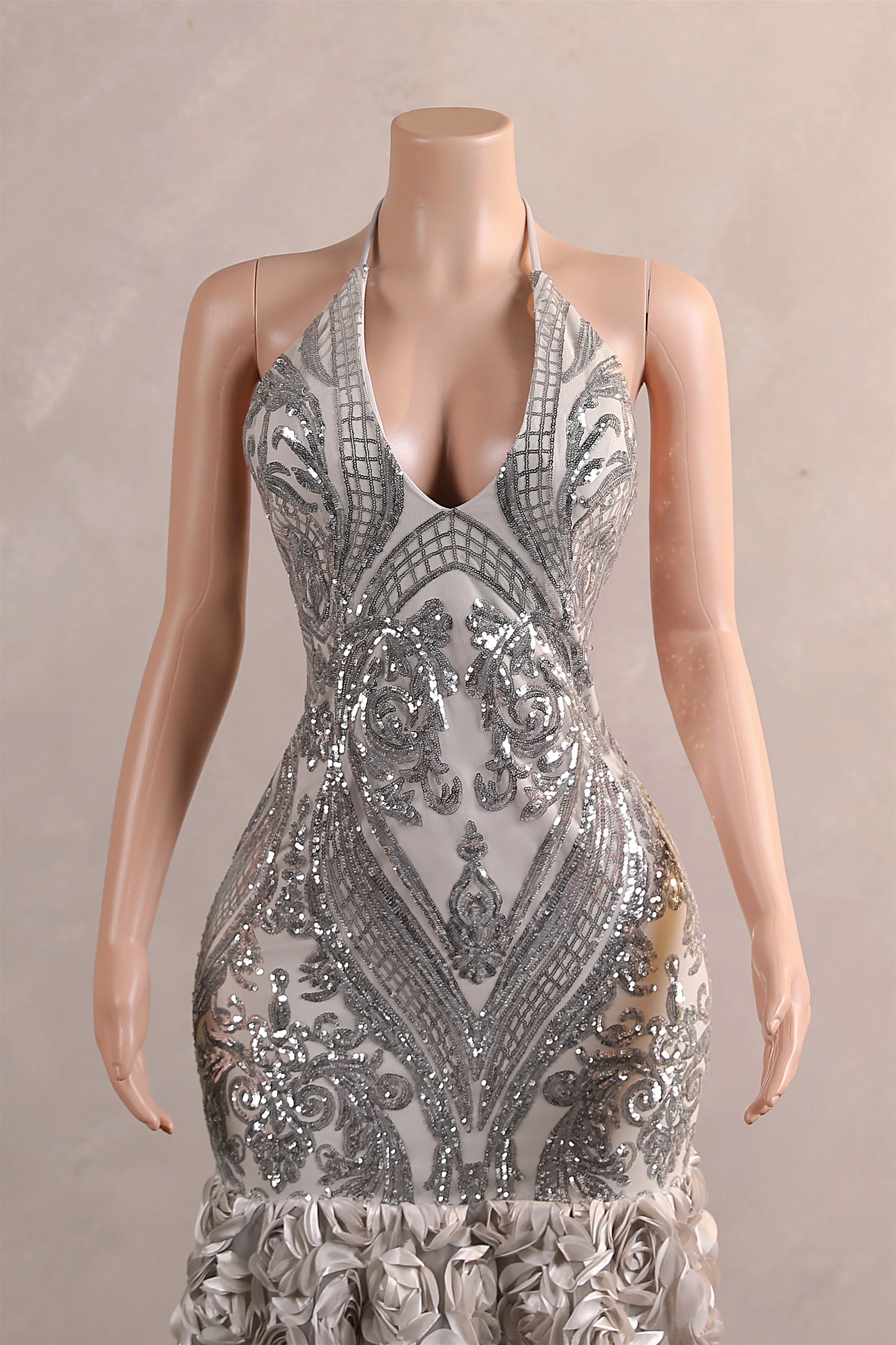 Elegant Silver Sequin Flowers Mermaid Floor Length Prom Dresses - Image 2