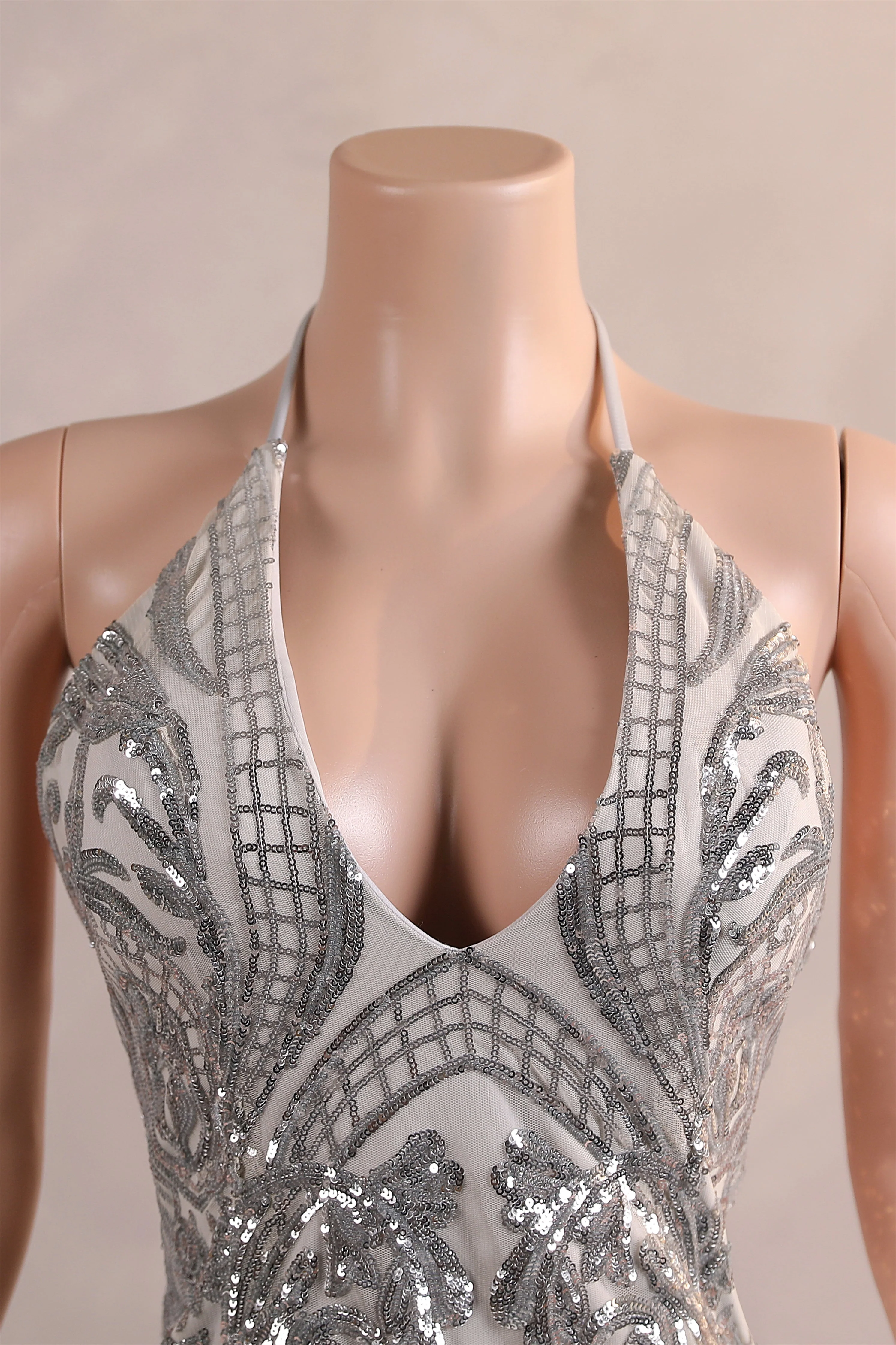 Elegant Silver Sequin Flowers Mermaid Floor Length Prom Dresses - Image 3
