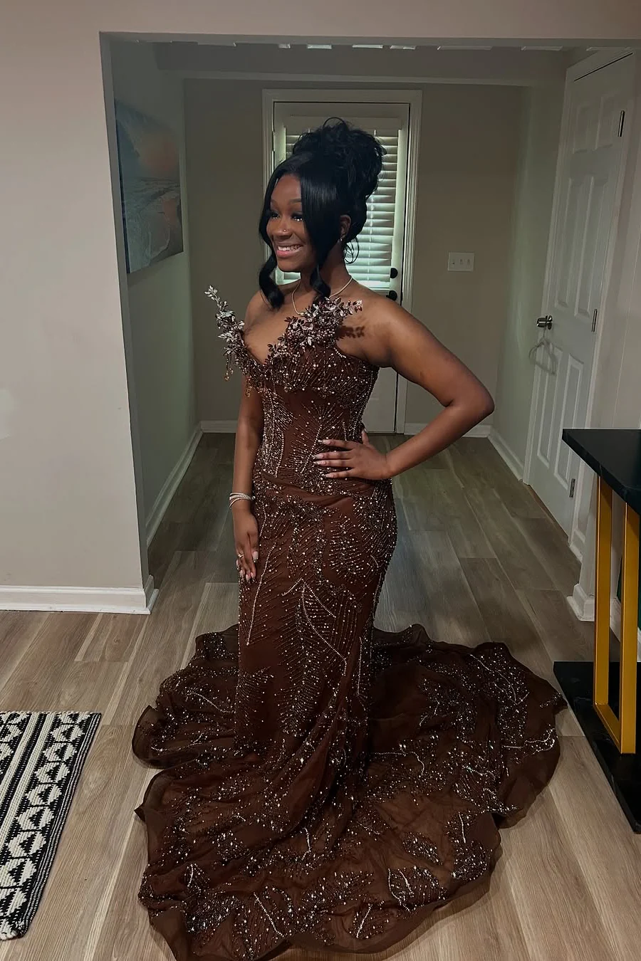 Elegant Sparkle Brown Mermaid Court Train V-neck Sleeveless Prom Dresses - Image 2