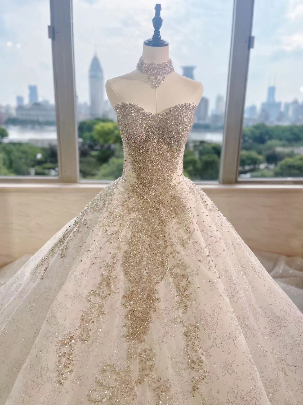 Elegant Sweetheart Strapless Sleeveless Wedding Dresses Ball Gown Beads With Lace-Up Back - Image 3