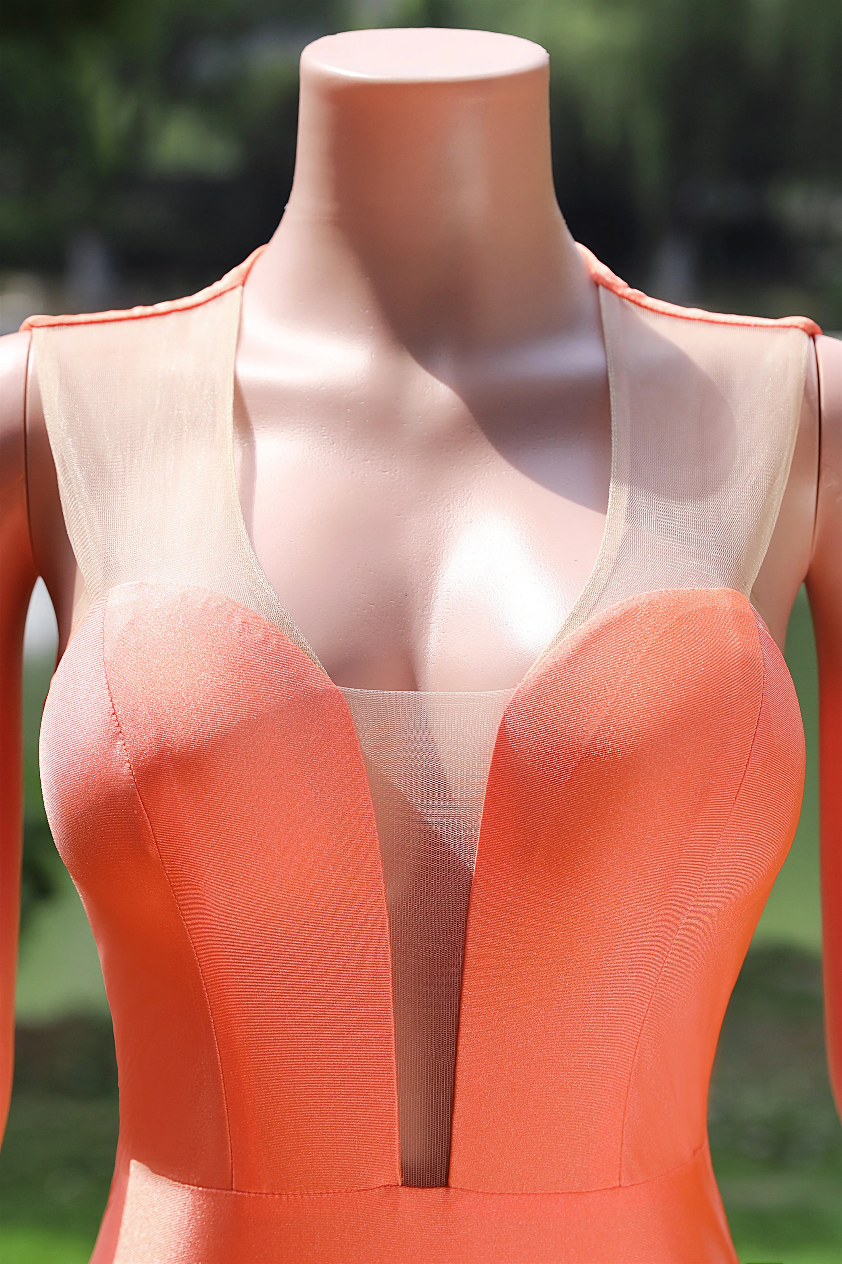 Elegant V-neck Orange Open Back Mermaid Floor Length Prom Dresses - Image 4
