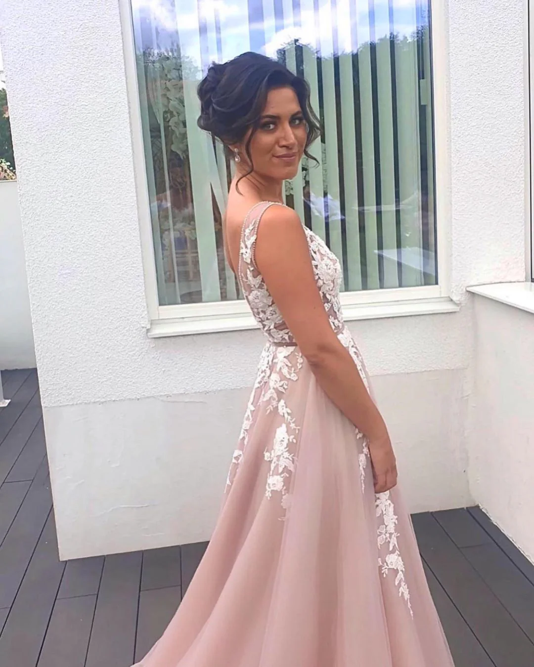 Elegant V-Neck Sleeveless Long Prom Dress Tulle With Lace Appliques - Image 3
