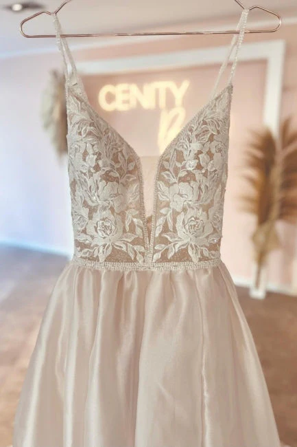 Fabulous V-Neck Spaghetti-Straps Sleeveless Long Lace Wedding Dresses Online - Image 3
