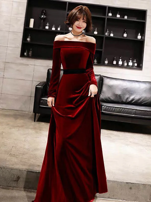 Classic Evening Dresses Velvet Long Sleeve Off Shoulder Maxi Dresses - Image 2