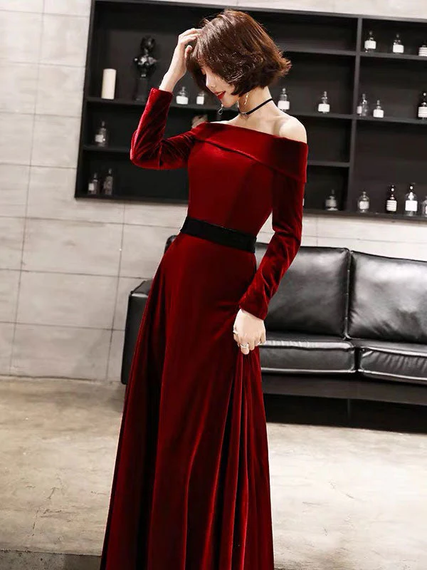 Classic Evening Dresses Velvet Long Sleeve Off Shoulder Maxi Dresses - Image 3