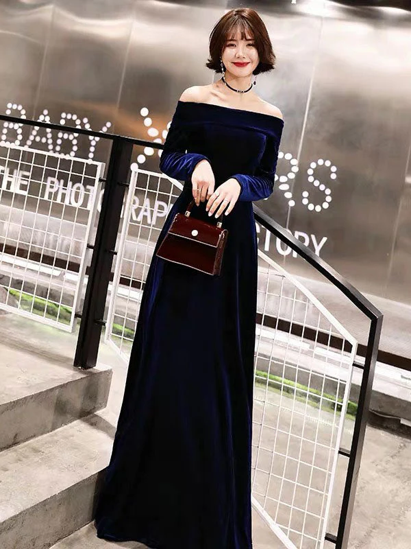 Classic Evening Dresses Velvet Long Sleeve Off Shoulder Maxi Dresses - Image 6