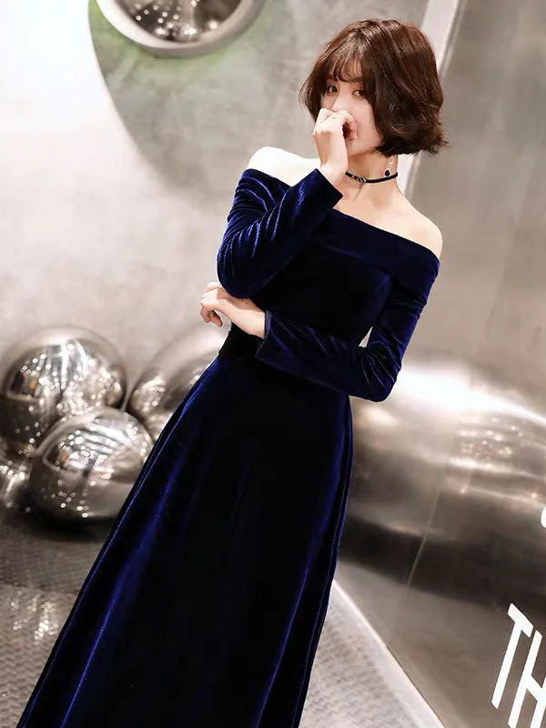 Classic Evening Dresses Velvet Long Sleeve Off Shoulder Maxi Dresses - Image 7