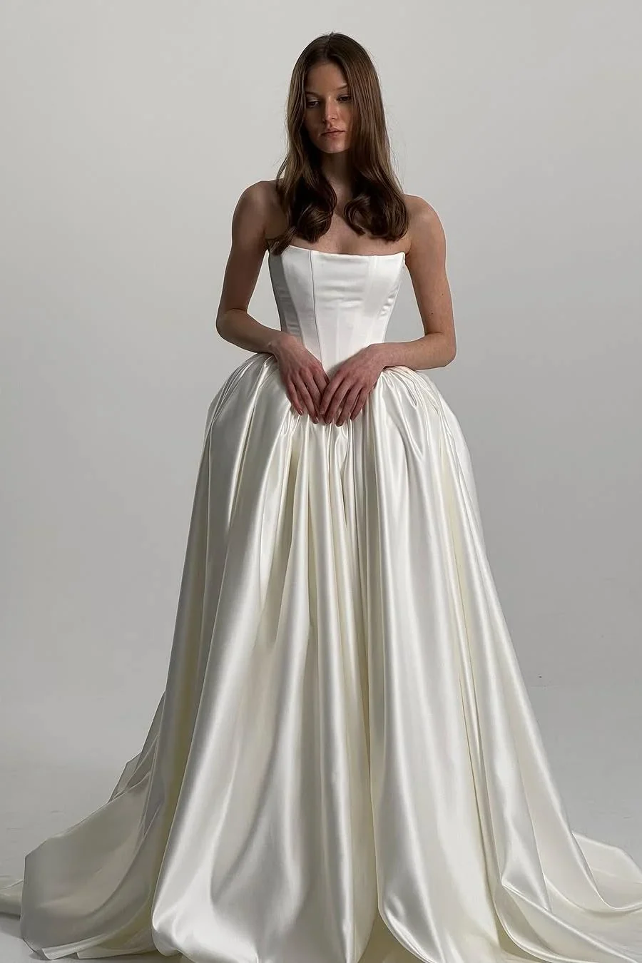 Exquisite Ivory Satin Sleeveless Strapless Long Wedding Dress with Ruffles - Image 2