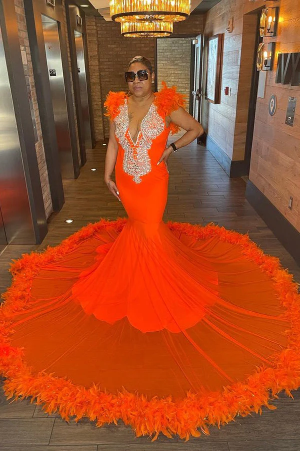Chic Sleeveless V-Neck Mermaid Prom Dress With Feather - Image 2