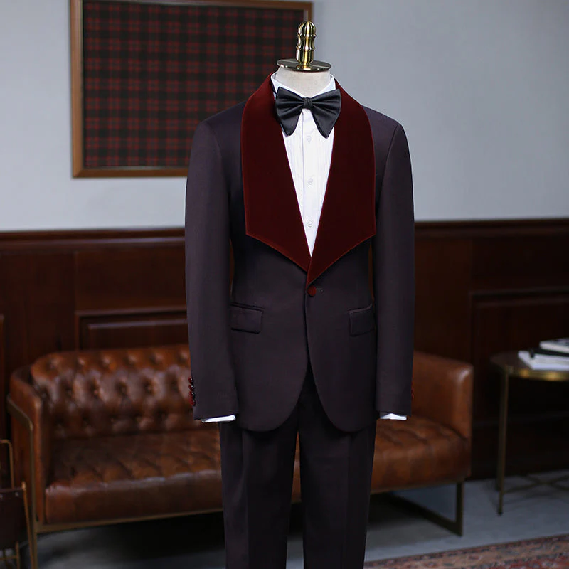 Fashion Burgundy Two-pieces With Velvet Lapel Wedding Suit For Grooms - Image 2
