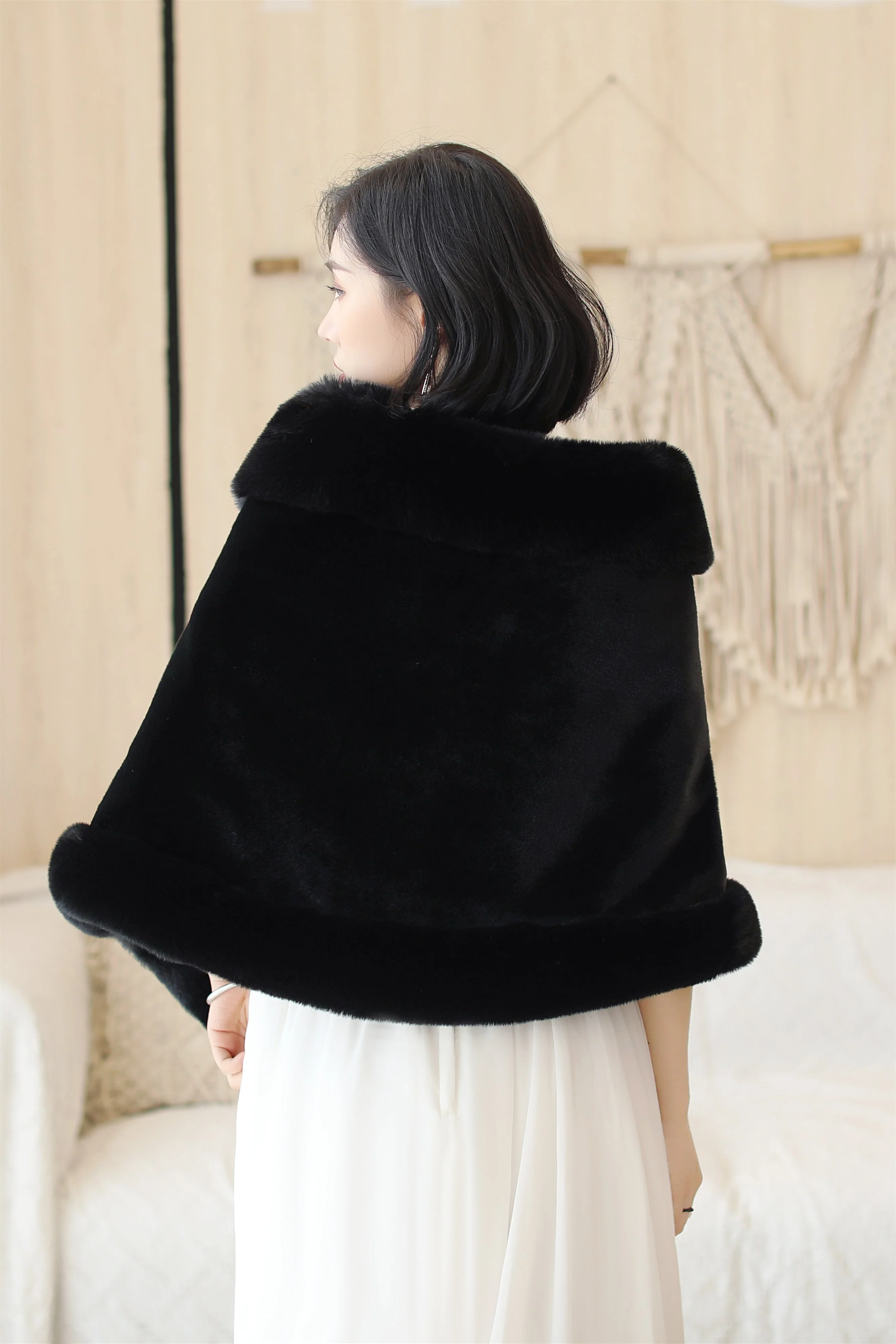 Faux Fur Rounded-Corner Wedding Gown Shawl in Black Bear and Fox Style - Image 3