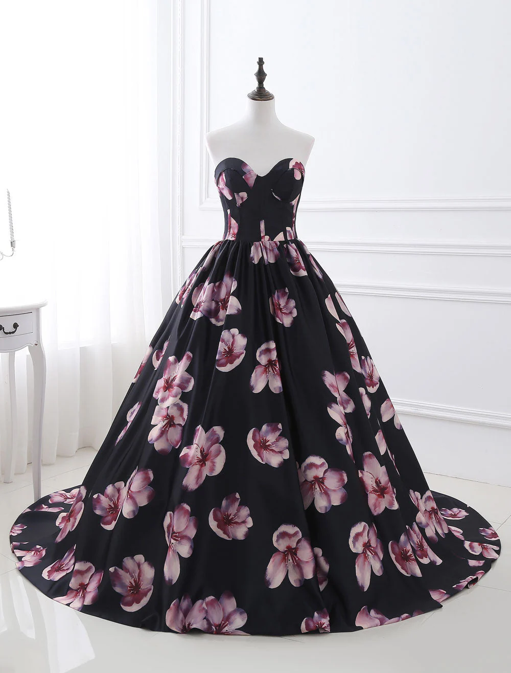 Stunning Floral Pageant Dress Black Sweatheart Strapless Long evening dress Boned Printed Chapel Train Occasion Dress - Image 10