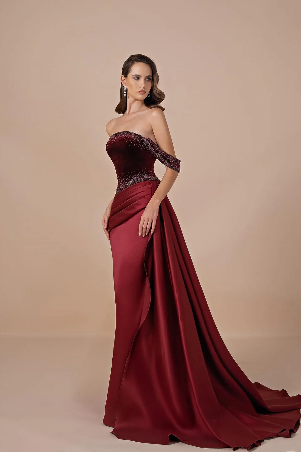 Glamorous Burgundy Off-The-Shoulder Satin Prom Dresses Mermaid Beads With Zipper Ruffles - Image 4