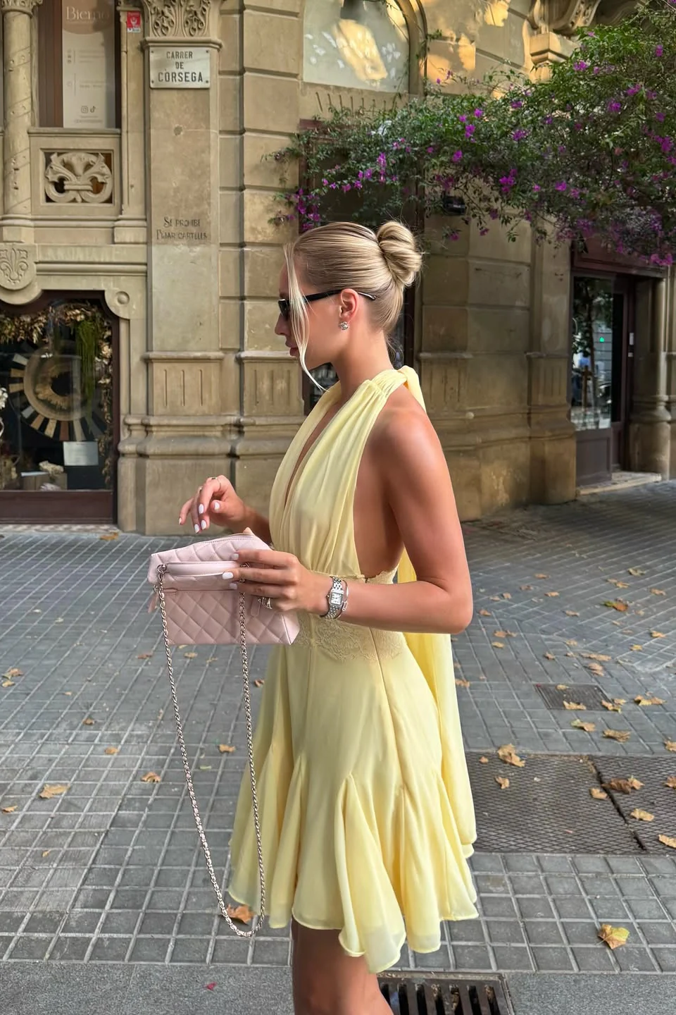 Glamorous Daffodil Halter V-Neck Chiffon Homecoming Dress Sleeveless Backless Mini A-Line With Ruffle - Image 2