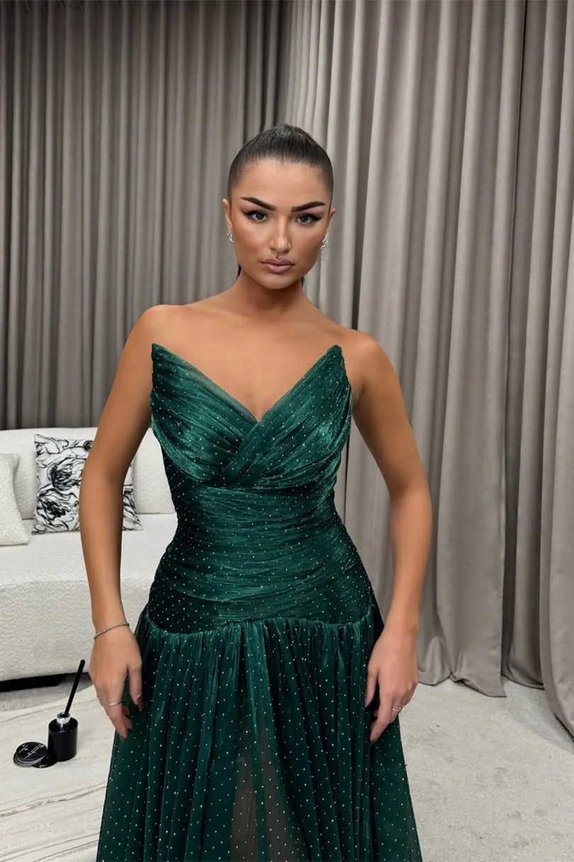Glamorous Dark Green Strapless Sleeveless V-Neck Prom Dress A-Line Long With Pleats - Image 2