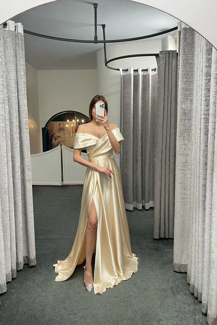 Glamorous Off The Shoulder Prom Dress With Split Ruffles A-Line Evening Gowns - Image 2