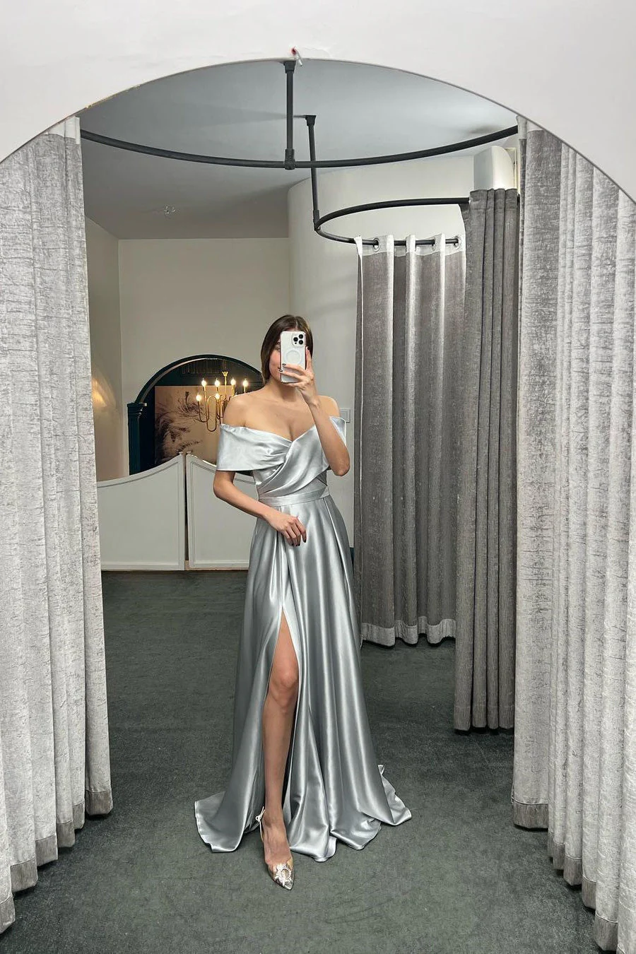 Glamorous Off The Shoulder Prom Dress With Split Ruffles A-Line Evening Gowns - Image 4