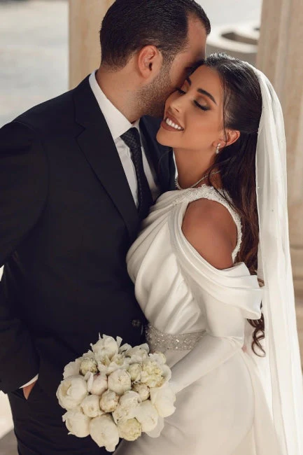 Charming One Shoulder Long Sleeves Mermaid Wedding Dress With Ruffles Long - Image 4