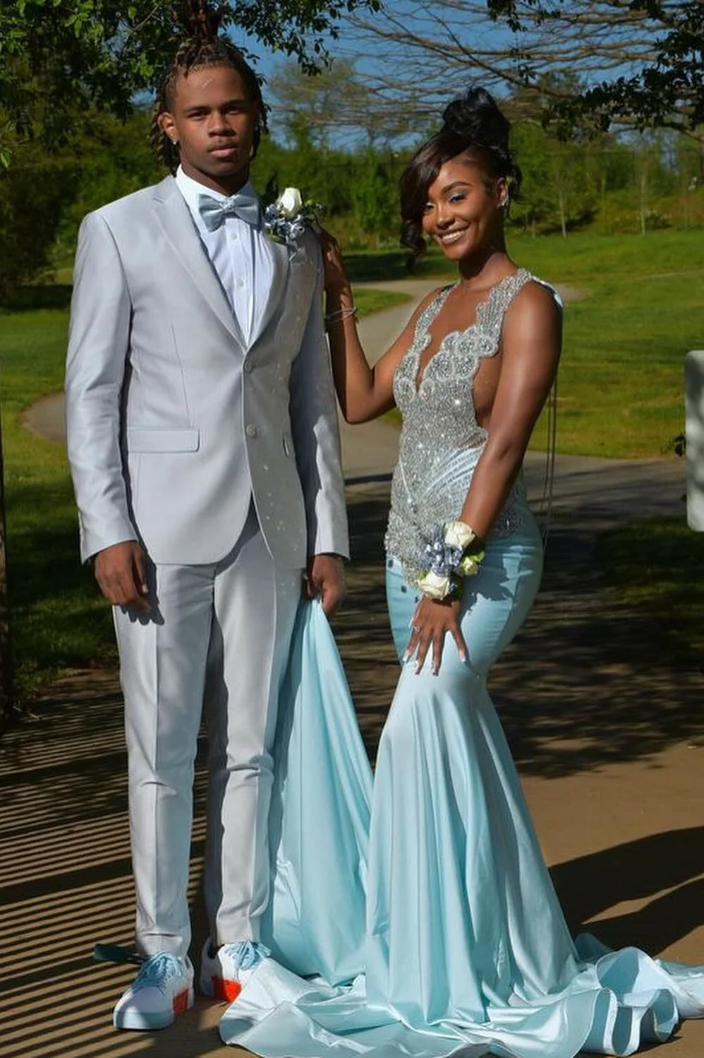 Glamorous Sky Blue Crystal Mermaid Sleeveless V-Neck Prom Dress - Image 4