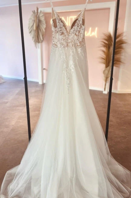 Modern Sweetheart Long V-Neck Sleeveless Lace Wedding Dresses Online - Image 2