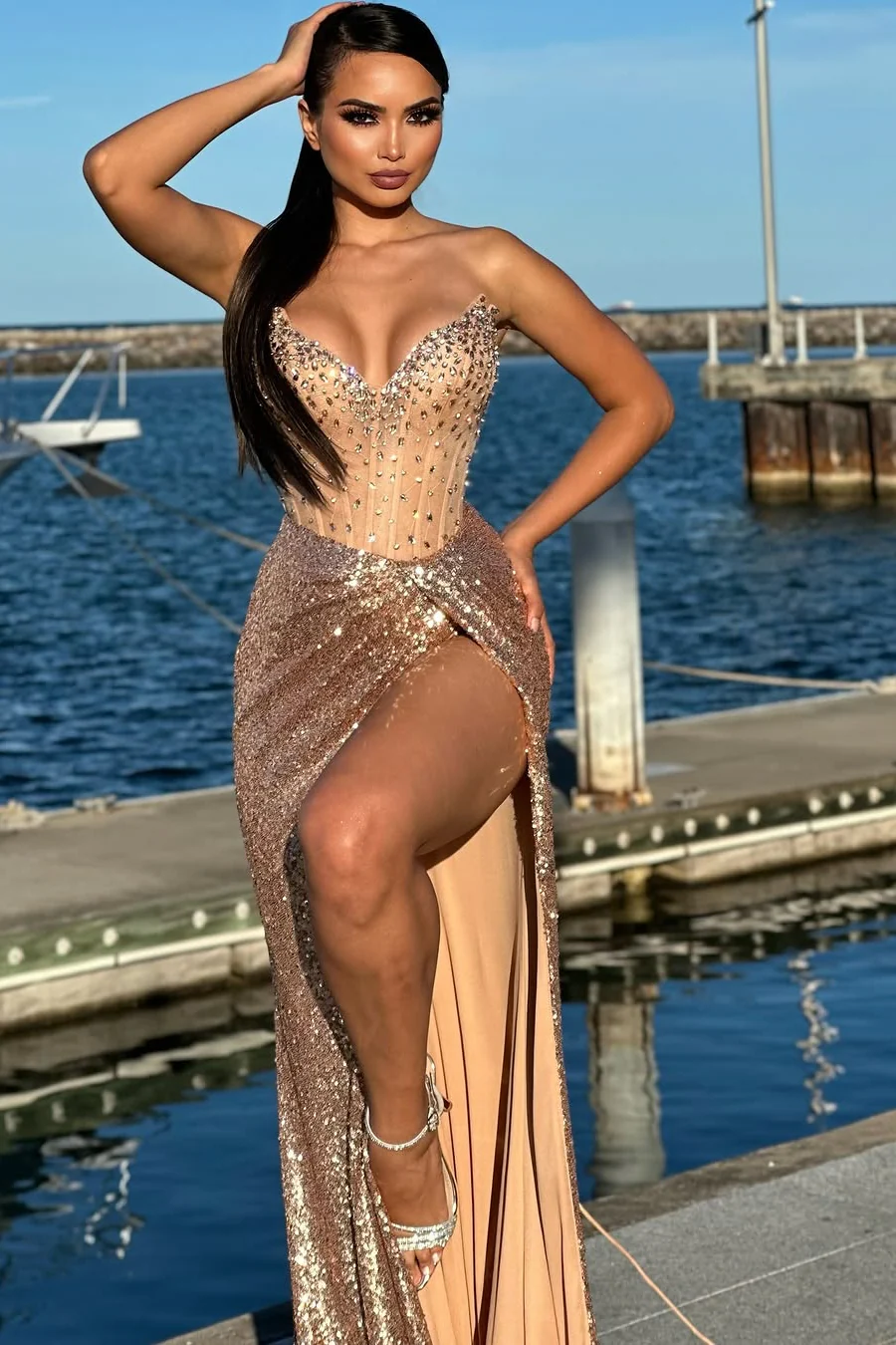 Glamorous V-Neck Strapless Sleeveless Mermaid Prom Dresses High Split With Gem - Image 3