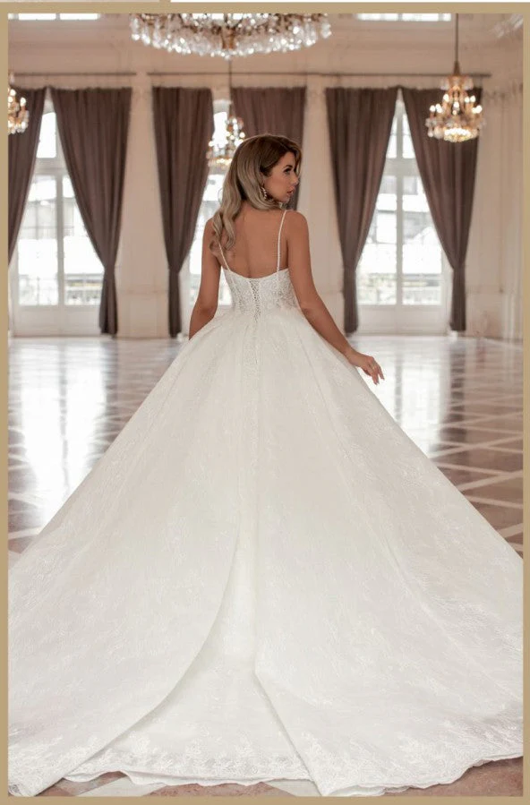 Gorgeous Long Long V-Neck Sleeveless Princess Wedding Dresses Online With Lace - Image 2