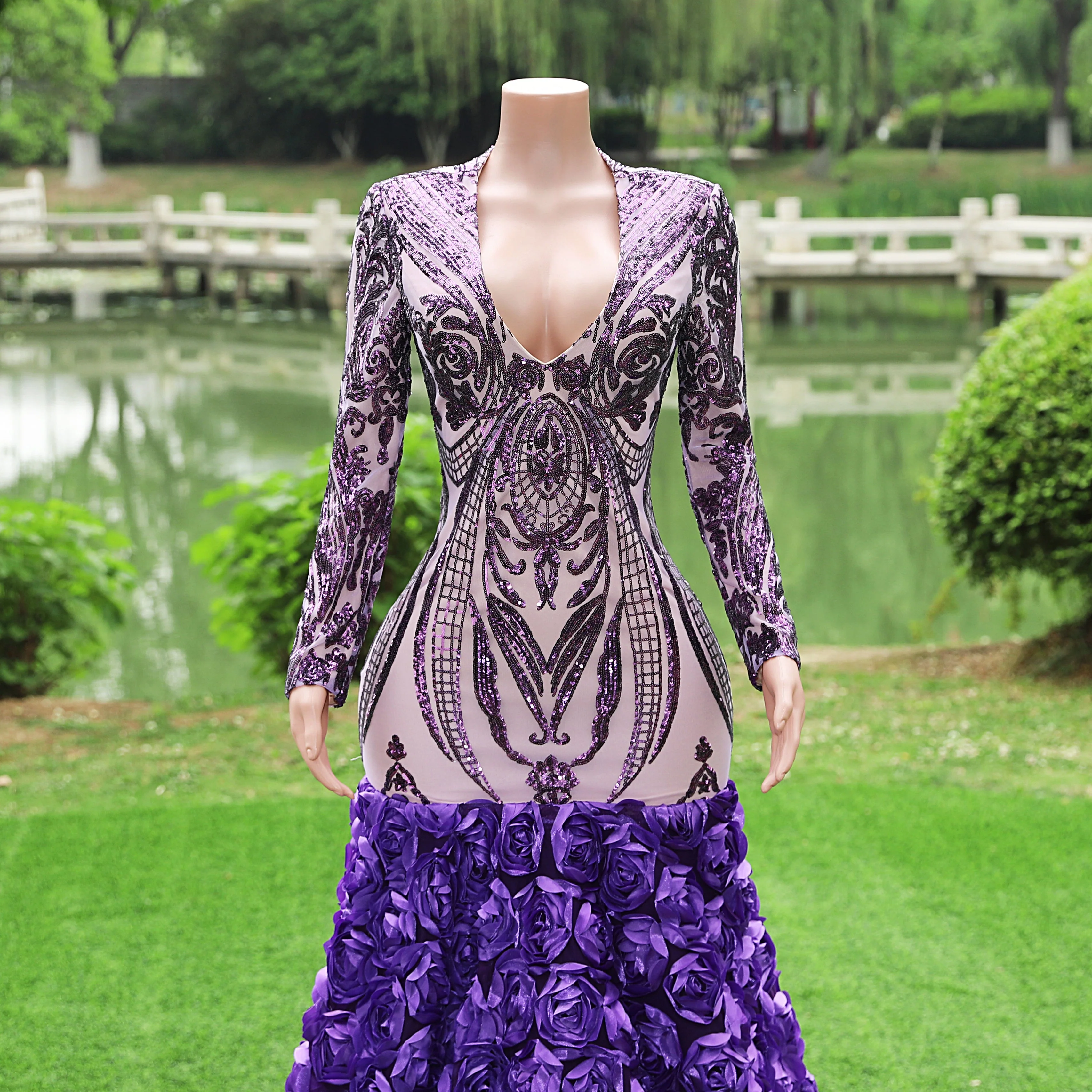 Gorgeous Purple Long Sleeves V-Neck Prom Dress Sequins With Flowers - Image 7