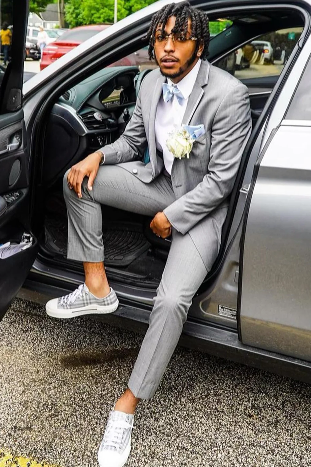 Gray Notched Lapel Close-Fitting Prom Suit - Image 2