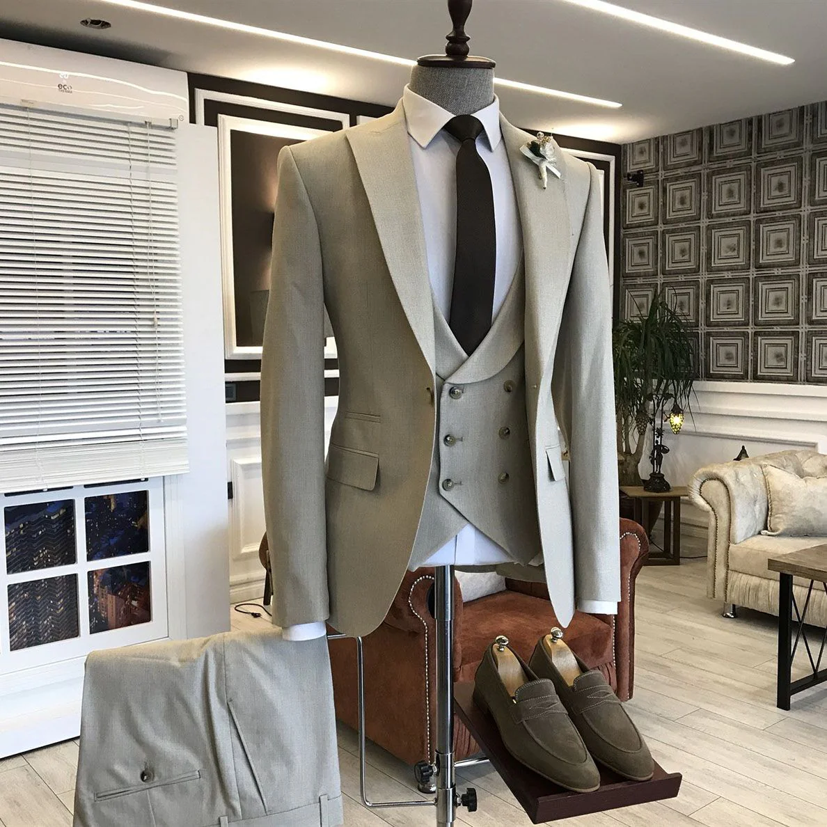 Classic Light Brown 3-Pieces Double Breasted Waistcoat Formal Menswear - Image 2
