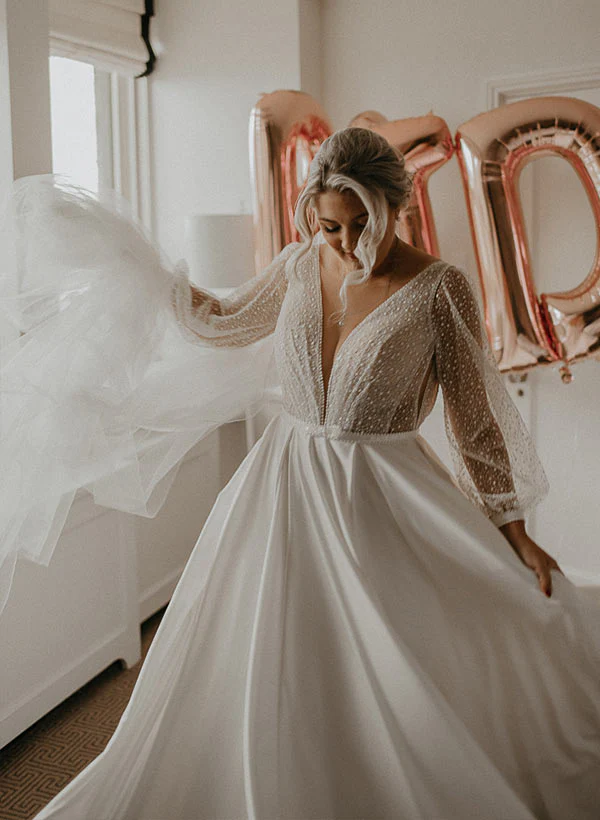 Illusion Neck Plus Size Chic A-line Lace Sweep Train Long Sleeves Wedding Dresses - Image 4