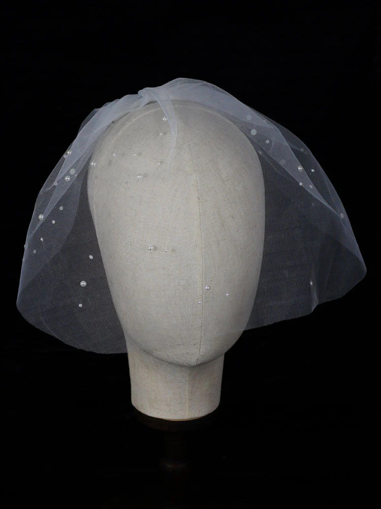 Ivory One-Tier Pearls Tulle Cut Edge Oval Short Wedding Veils - Image 5